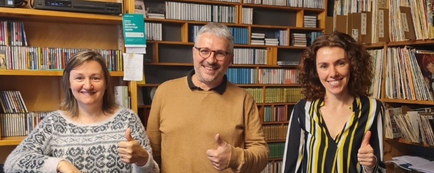 Philippe Nadine et Nathalie à la radio.jpg